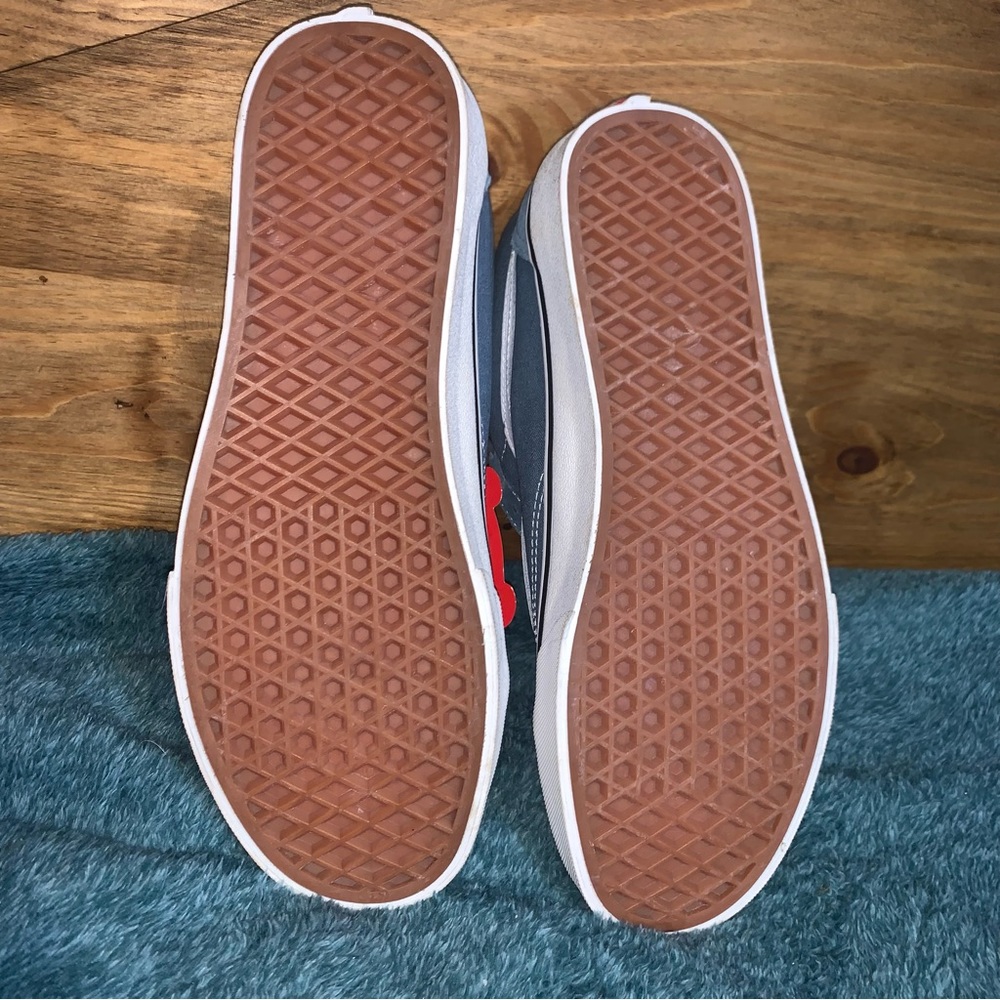 Vans - Picture 7 of 7